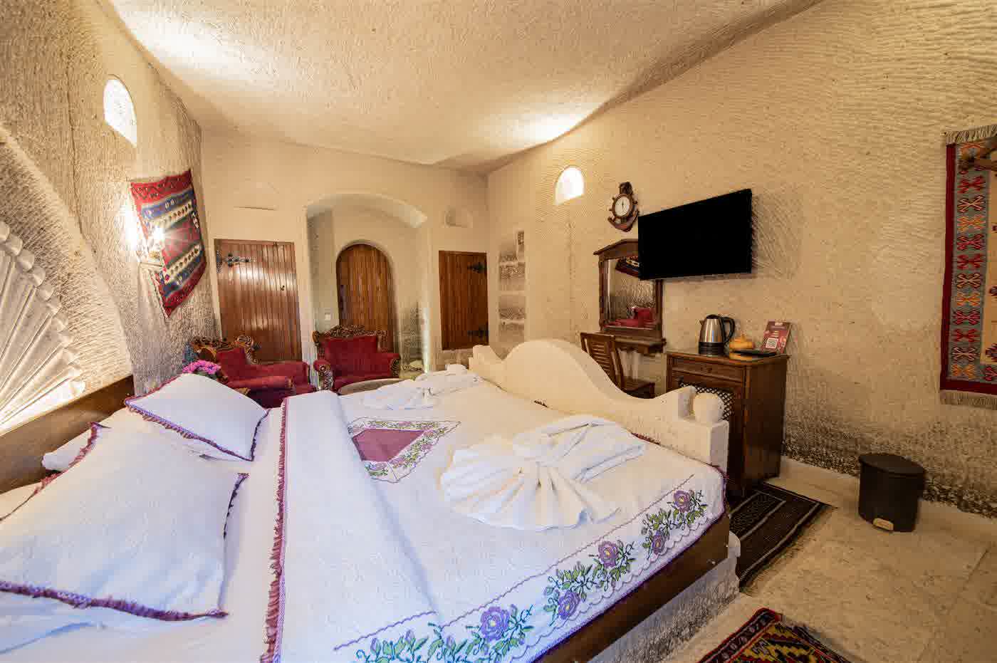 King Suite detail