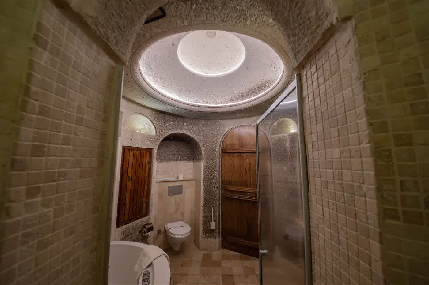 King Suite detail