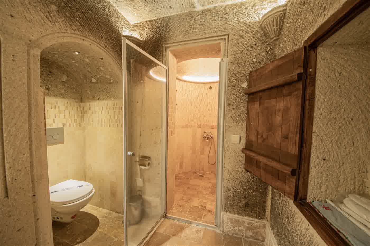 Deluxe Cave Suite detail