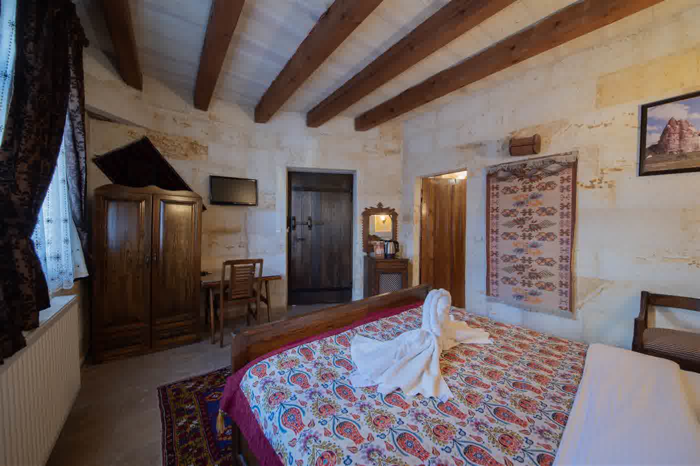 Standard Stone Double Room 106 detail