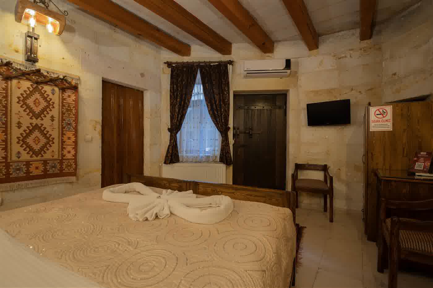 Standard Stone Double Room 107 detail