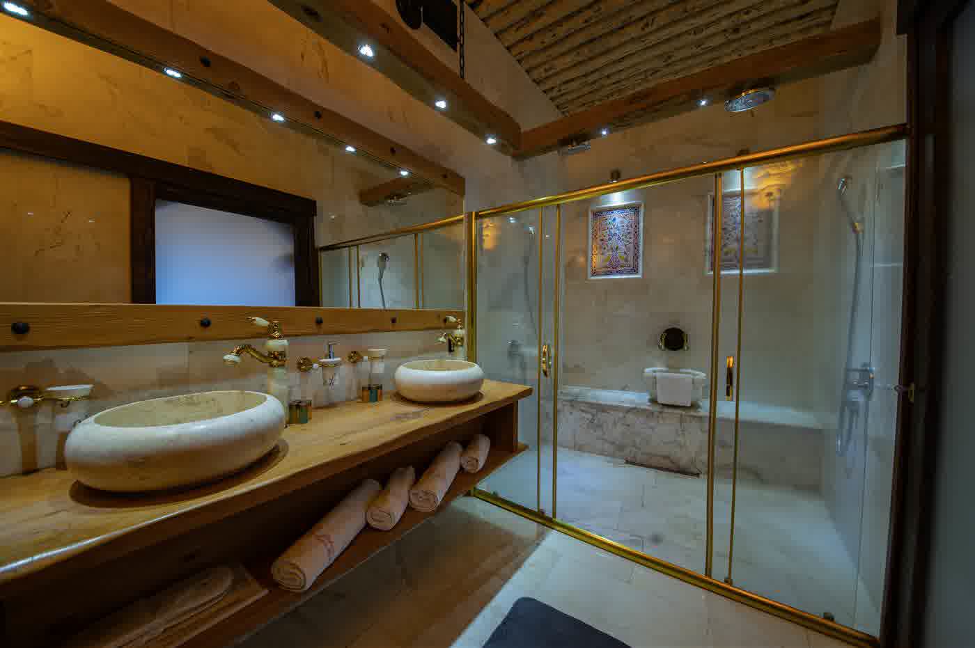 Luxury Suite detail
